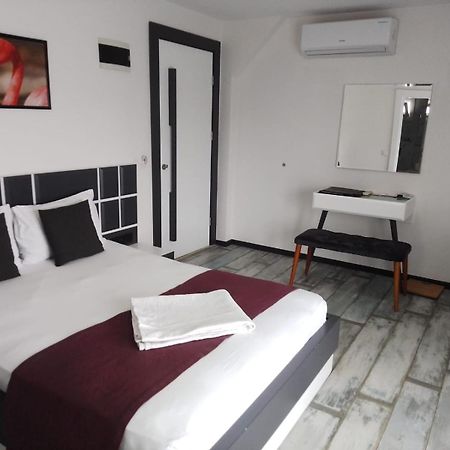 Wb Weekend Otel Бодрум Экстерьер фото